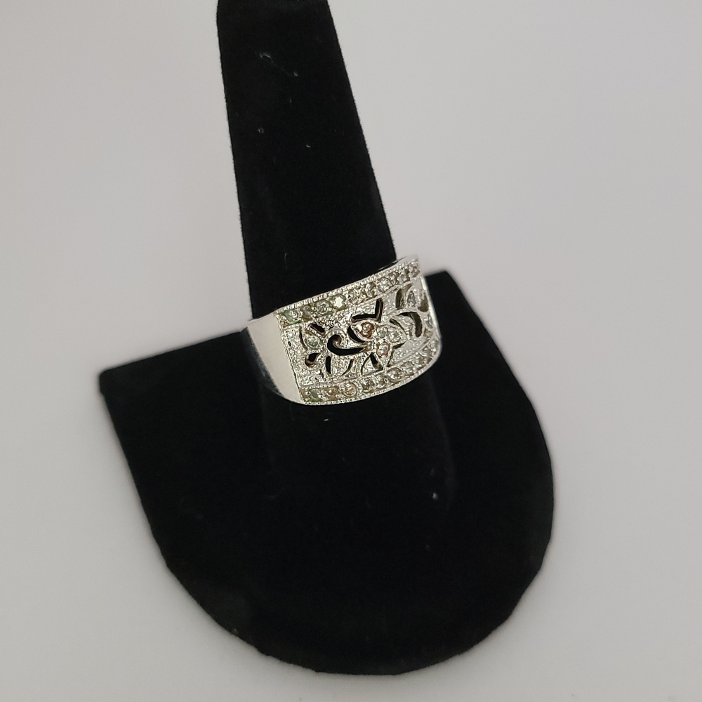 Ring size 7 - Picture 3 of 3